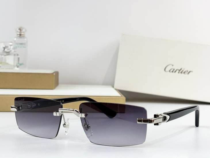 Picture of Cartier Sunglasses _SKUfw77838398fw